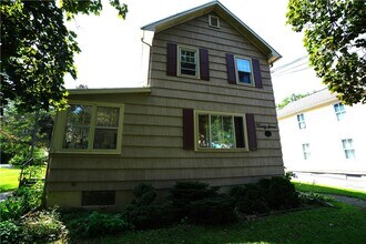 Building Photo - 27 Boughton Ave