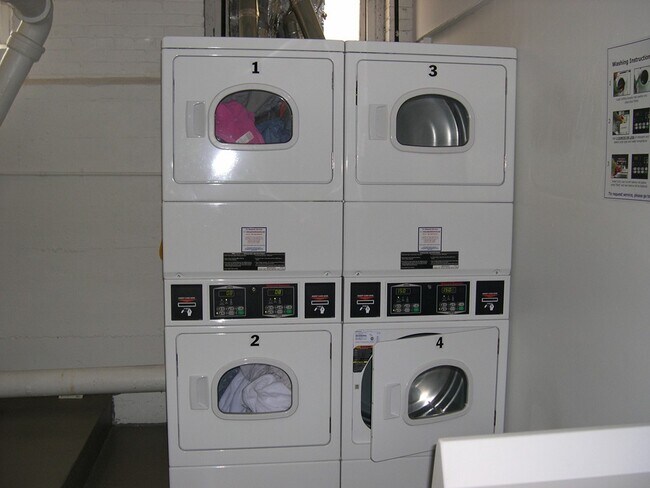 Building Photo - 120 Riverway St