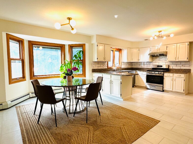Building Photo - 43 Benford Dr
