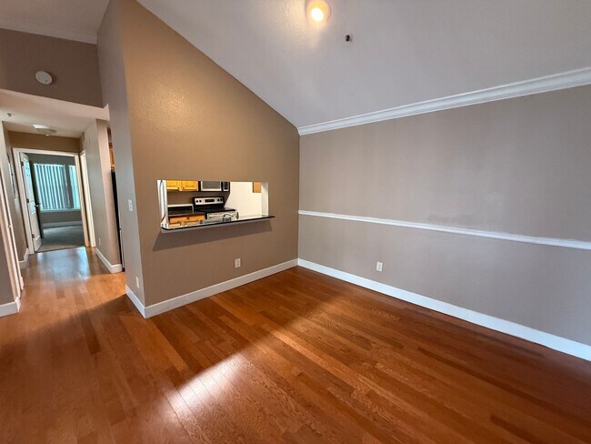 Building Photo - 4053 Crockers Lake Blvd