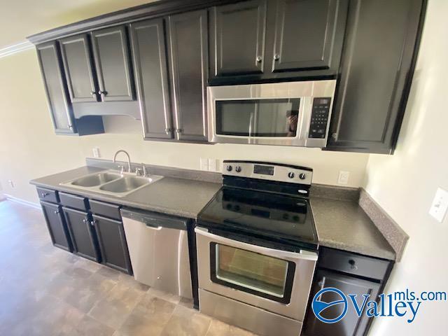 Building Photo - 865 Ryland Pike