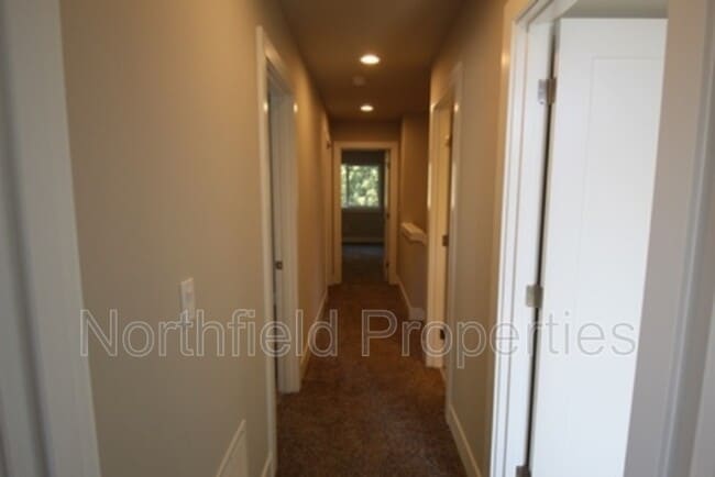 Building Photo - 4857 100th St NE