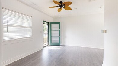 Building Photo - One Bedroom Available for Long Term Rent at the Tropicana Apartments in Coronado!