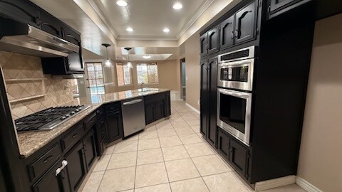 Building Photo - 9404 High Oak Dr