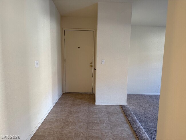 Building Photo - 720 Sea Pines Ln
