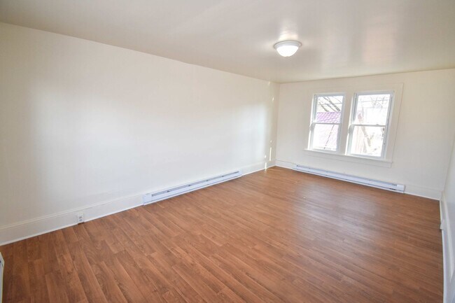 Building Photo - RDBSR108