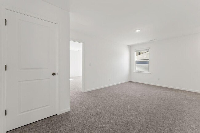 Building Photo - 103 Dewitt Dr