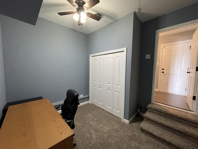 Building Photo - 1331 Middleneck Dr