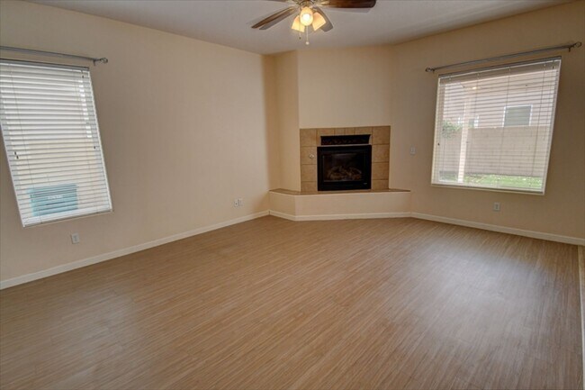 Building Photo - 4 Bedroom Home in Rio Rancho