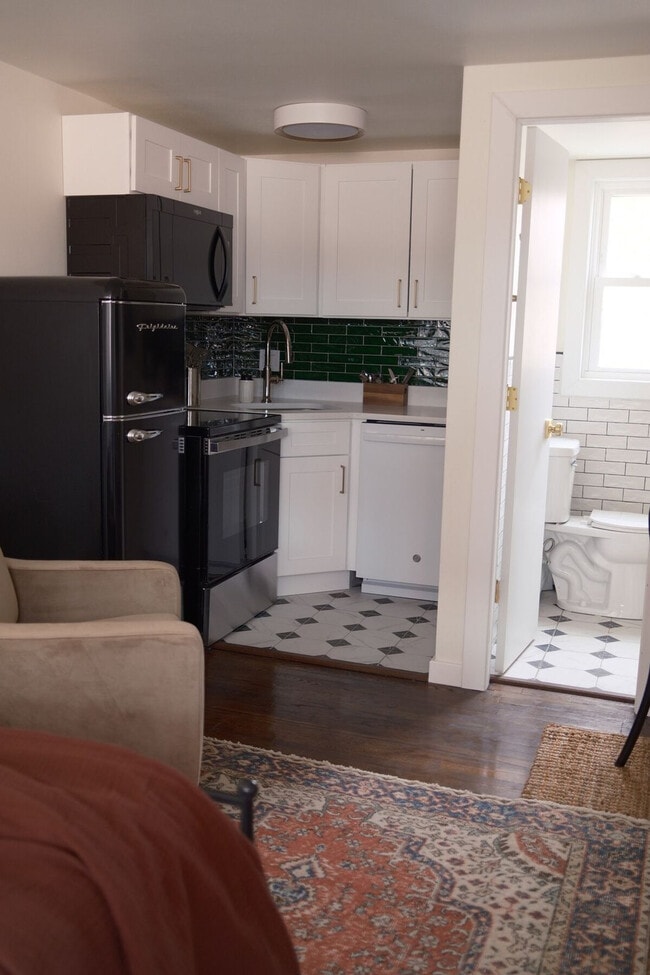 Building Photo - 179 W Wilson St