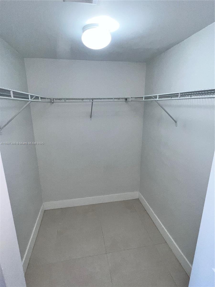 Building Photo - 510 NW 84th Ave