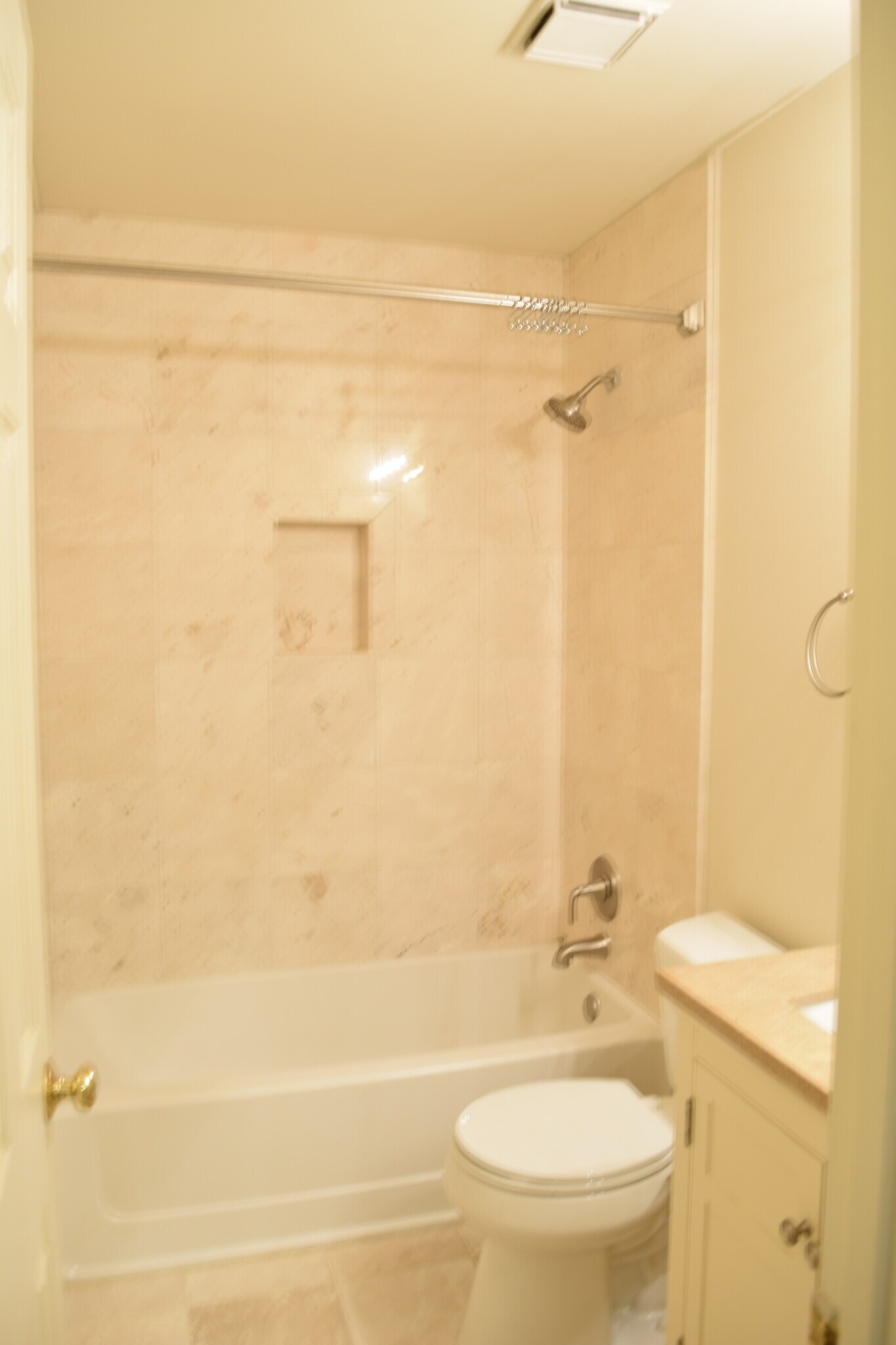 Hallway bath with marble tile - 397 S Pickett St
