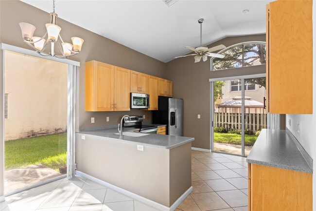Building Photo - 15250 SW 49th Ct