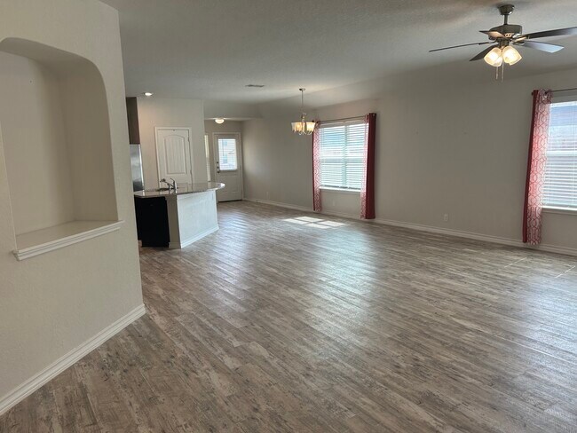 Building Photo - 216 Grand Rapids