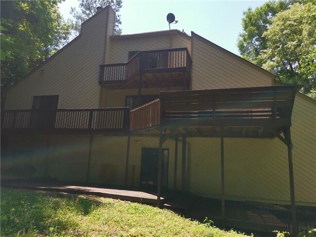 Building Photo - 2521 Oakrill Rd