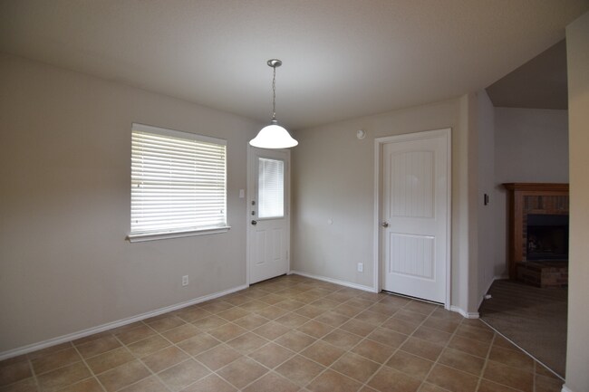 Building Photo - 3804 Ida Dr