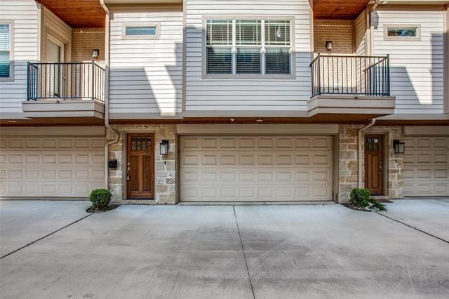 Building Photo - 6140 Oram St