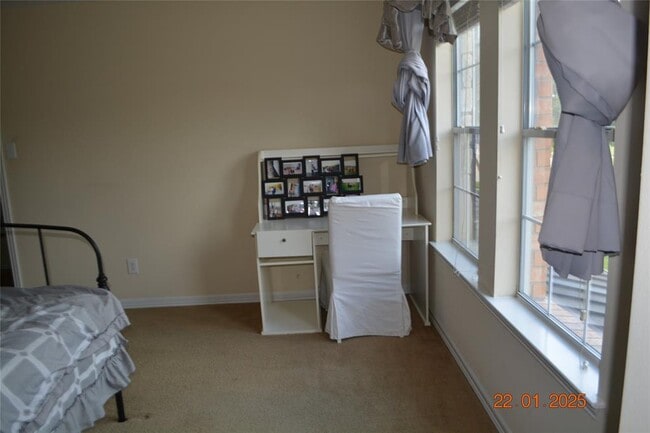 Building Photo - 8307 Red Rooster Ln