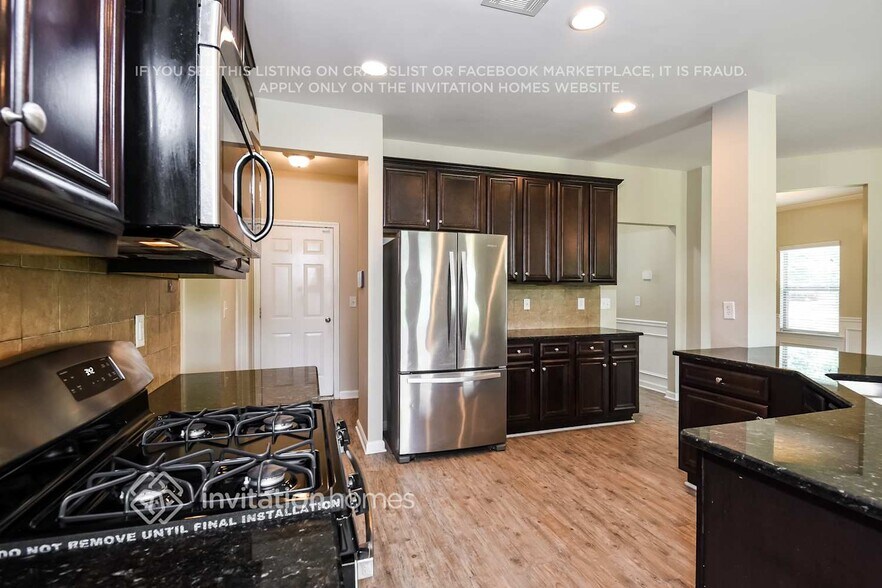 Building Photo - 5395 Bucknell Trace
