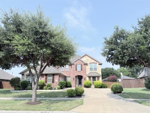 Building Photo - 12571 Valley Spring Dr