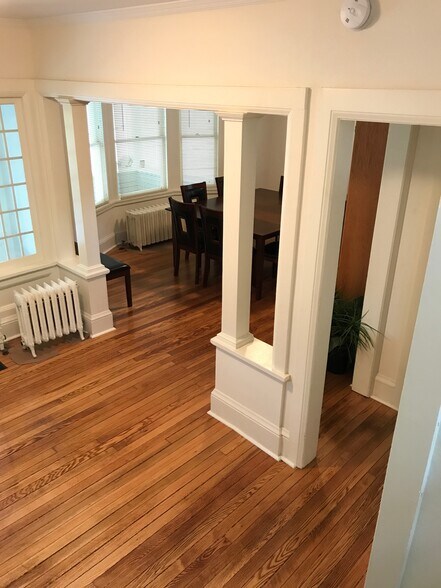 Building Photo - 115 Dewitt Pl