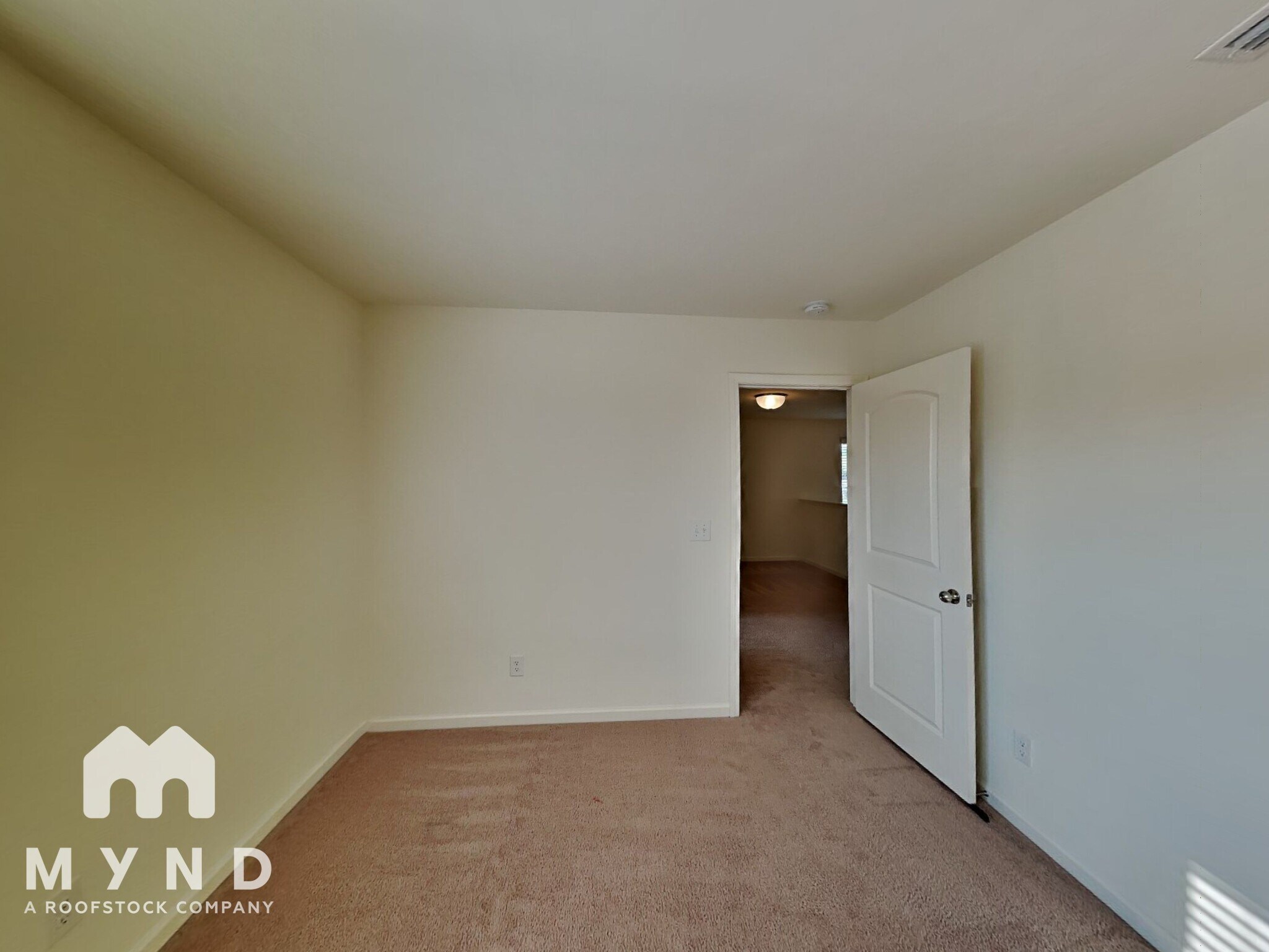 Building Photo - 2015 Creeks Landing Dr