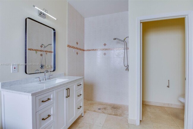 Building Photo - 2231 SW 164th Ave