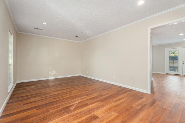 Building Photo - 20361 Fieldtree Dr