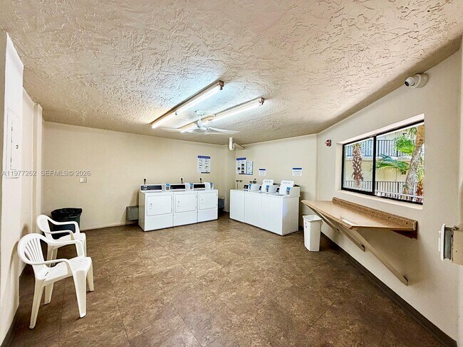 Building Photo - 8075 SW 107th Ave