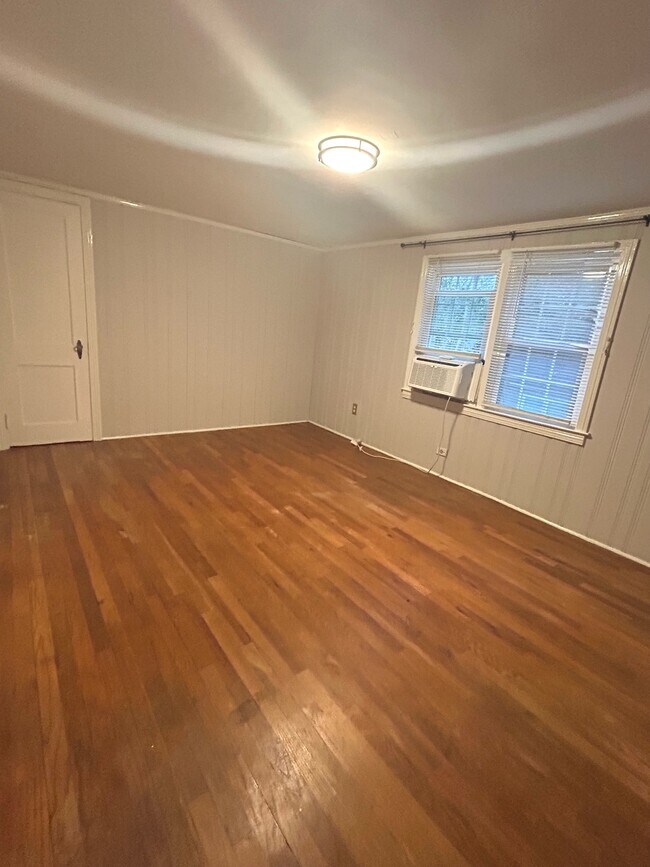 Building Photo - 1679 S Milledge Ave