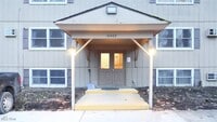 Building Photo - 8140 Southwood Dr