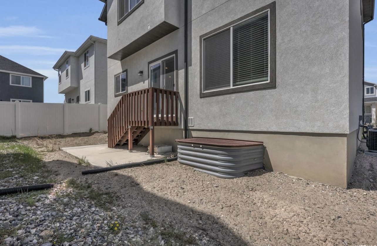 Building Photo - 7217 N Hidden Steppe Bnd