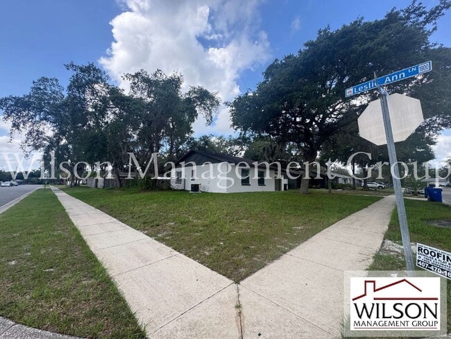 Building Photo - 1013 Arizona Ct