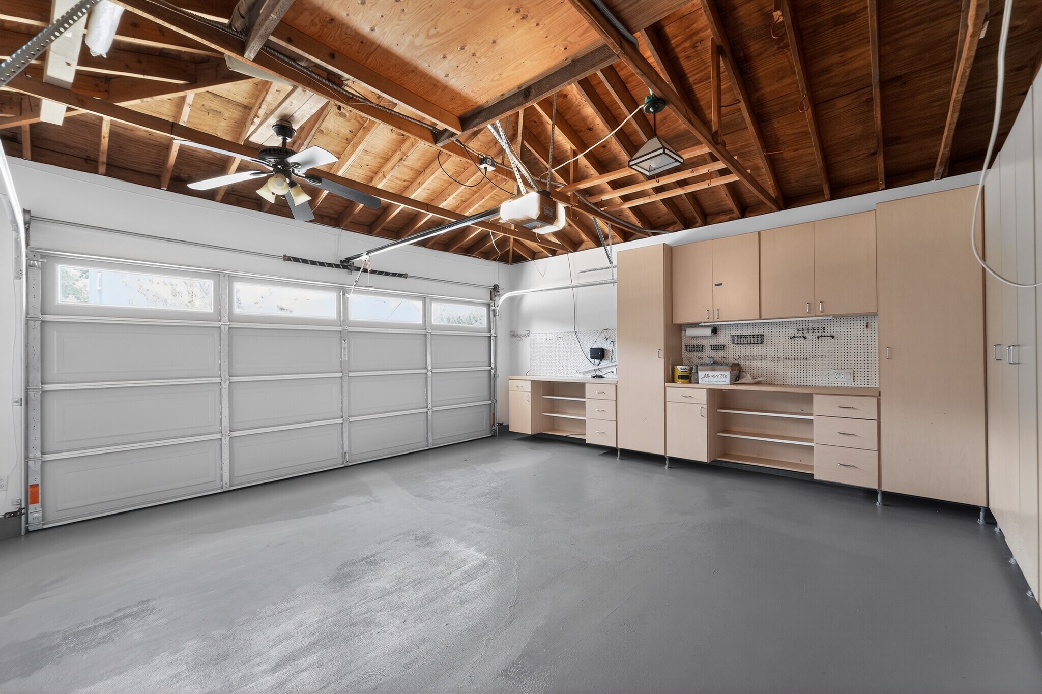 Building Photo - 13047 Dickens St