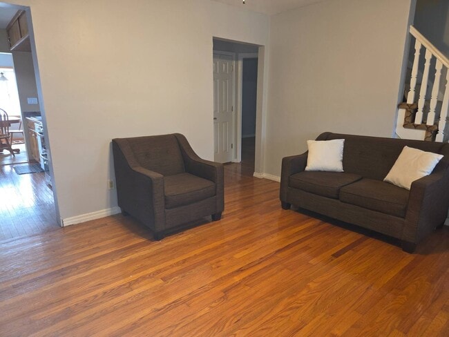 Building Photo - 111 Horton Rd