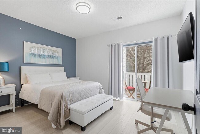 Building Photo - 14317 Climbing Rose Way