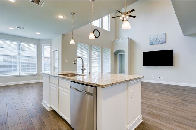 Building Photo - 29838 Norwood Canyon Ln
