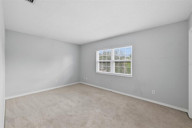 Building Photo - 10315 Carrollwood Ln
