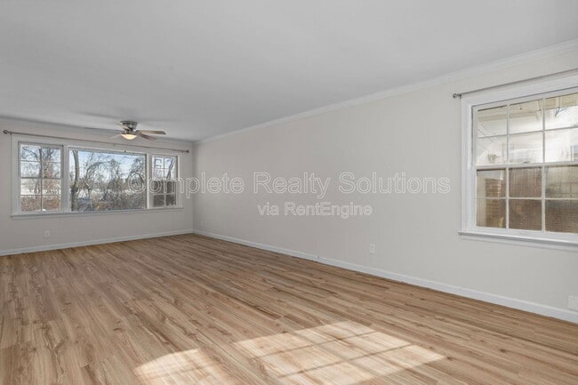 Building Photo - 9604 Colony Dr