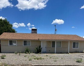 Building Photo - ***4 BEDROOM/2 BATHROOM IN PRESCOTT VALLEY***