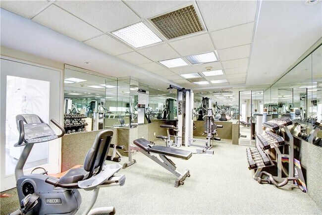 Building Photo - 133 N Pompano Beach Blvd