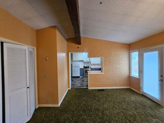 Building Photo - 303KENT