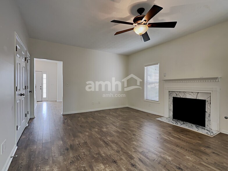 Building Photo - 5810 Stephens Mill Dr