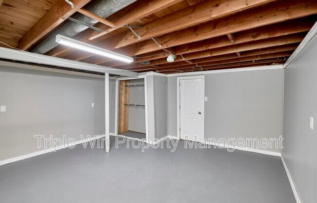 Building Photo - 2770 Dove Dr