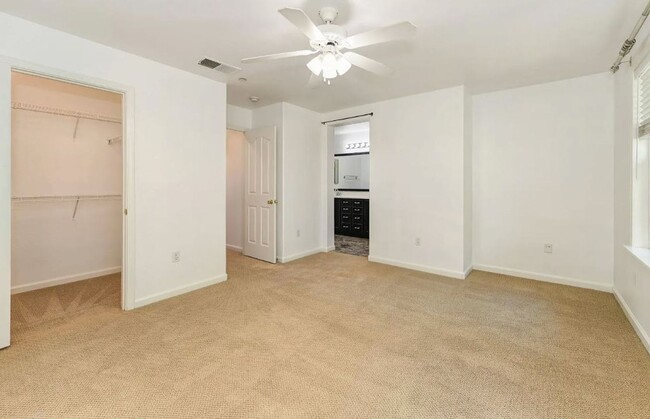 Building Photo - Experience Esplanade! Premier Townhome Com...