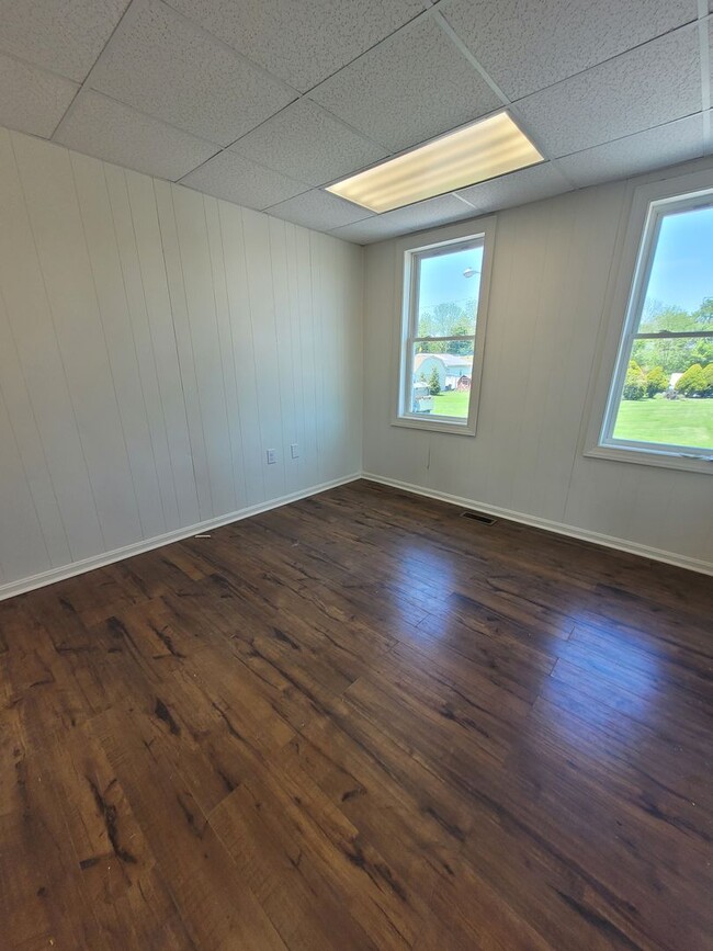 Building Photo - Newly renovated 2 Bedroom Townhome Gordonville