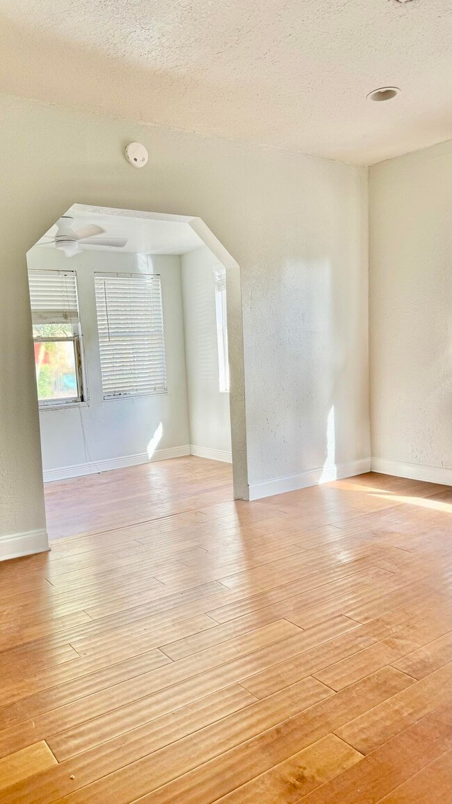 Building Photo - 205 S Federal Hwy