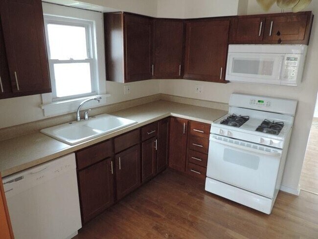 Kitchen - 2605 182nd Pl