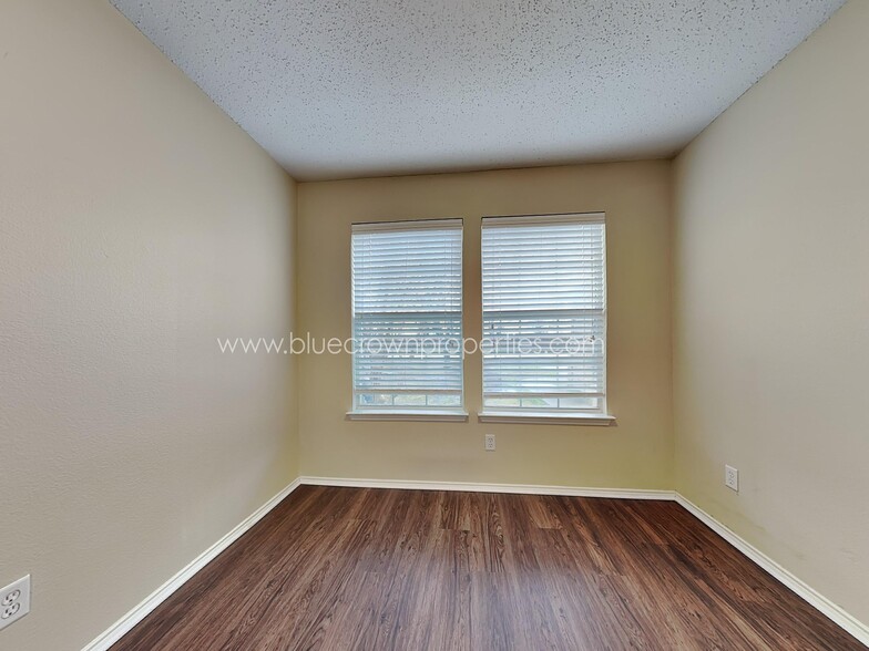 Building Photo - 1140 Single Tree Dr