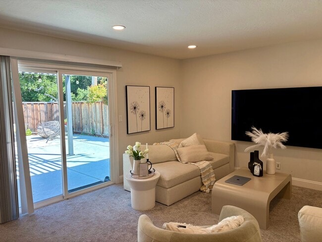 Building Photo - Updated Single Story Home with Cupertino Schools